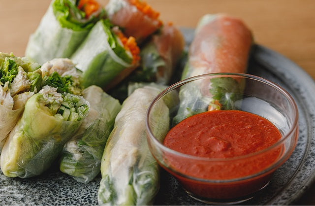 生春巻きの韓国風甘辛酢味噌ディップ