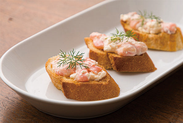 塩麹漬けサーモンとクリームチーズのカナッペ