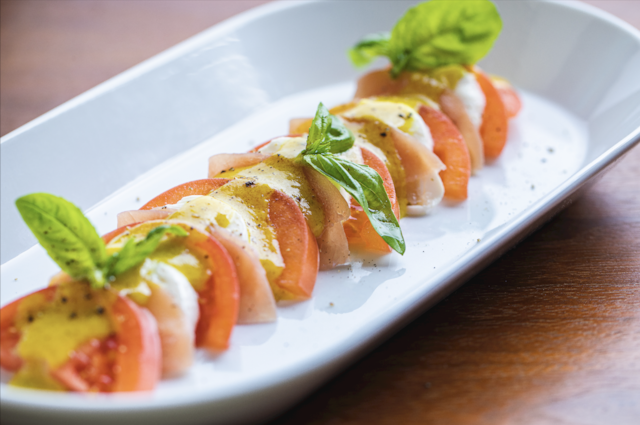 生ハムのパイナップルドレッシングカプレーゼ