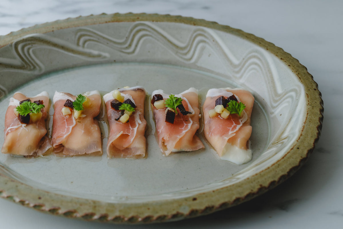 生ハム巻き生湯葉の奈良漬とチーズとケール掛け